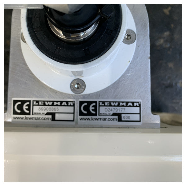Lewmar Cobra Racing Premium IP420 styringssøjlebase uden hoved - 89900865 