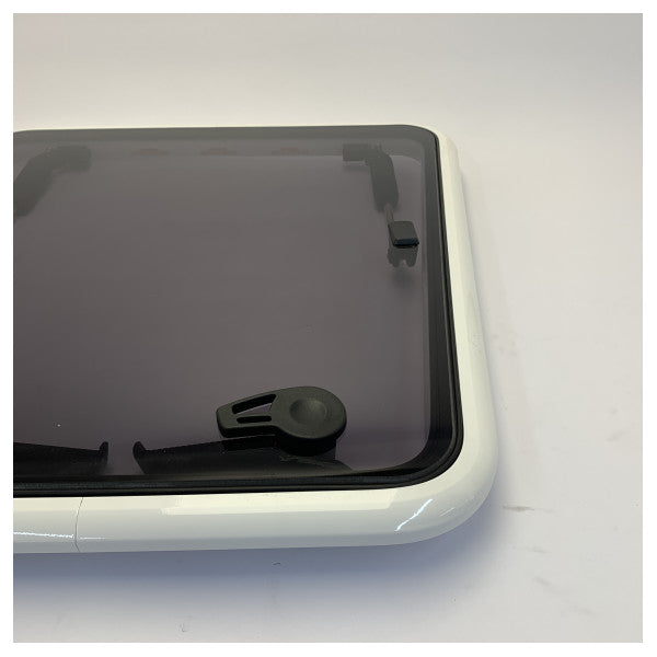 Lewmar Low Profile Hatch 658 x 629mm - Qafas Abjad Akriliku Griż - 30252100 