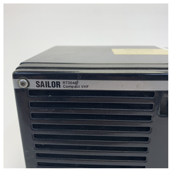 Émetteur-récepteur VHF maritime Sailor RT2048 avec combiné - D'occasion 