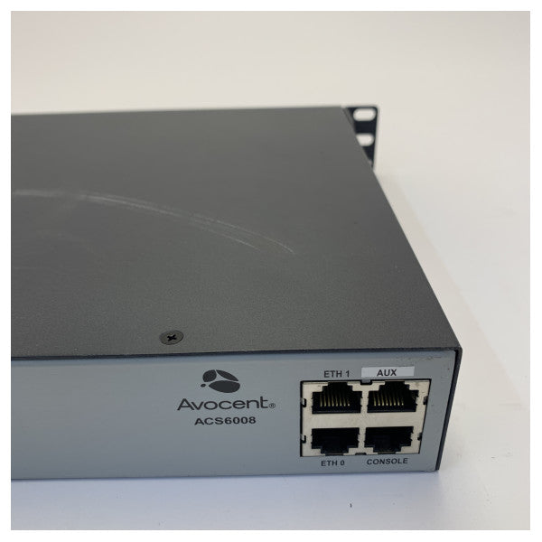 Avocent ACS6008 Switch KVM over IP de Consola Avançada de 8 Portas - Usado 