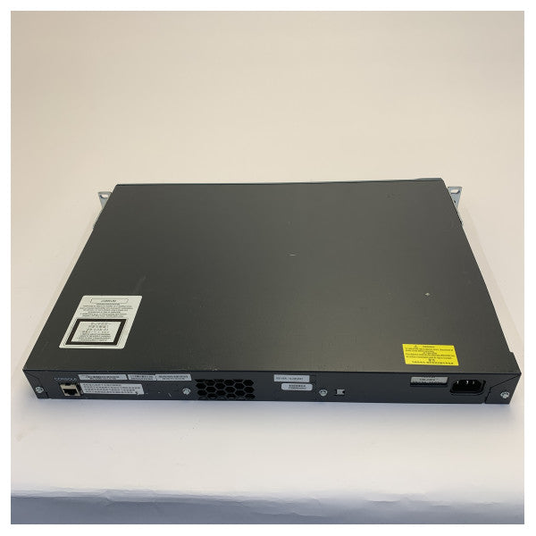 Cisco Catalyst WS-C2960-24LT 24-portars Ethernet-nätverksswitch - Begagnad 