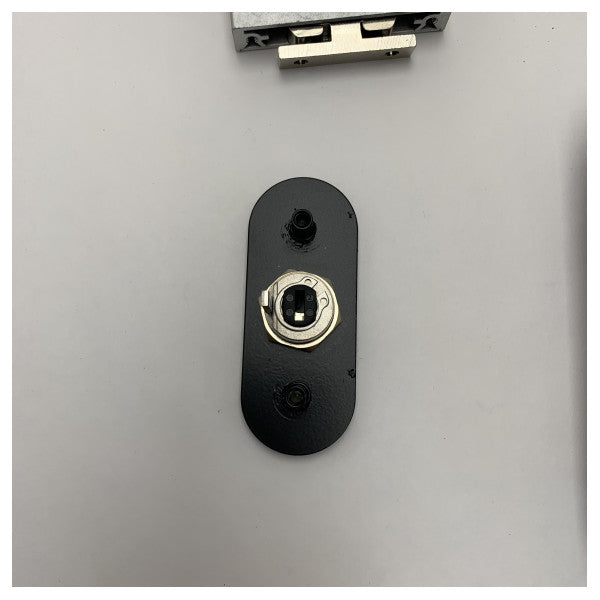 Чорний морський бічний замок Southco з ручками та циліндровим замком 