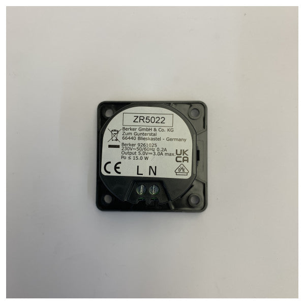 Berker ZR5022 USB модул за зареждане за морски и RV - ZR3121 за вграден монтаж 