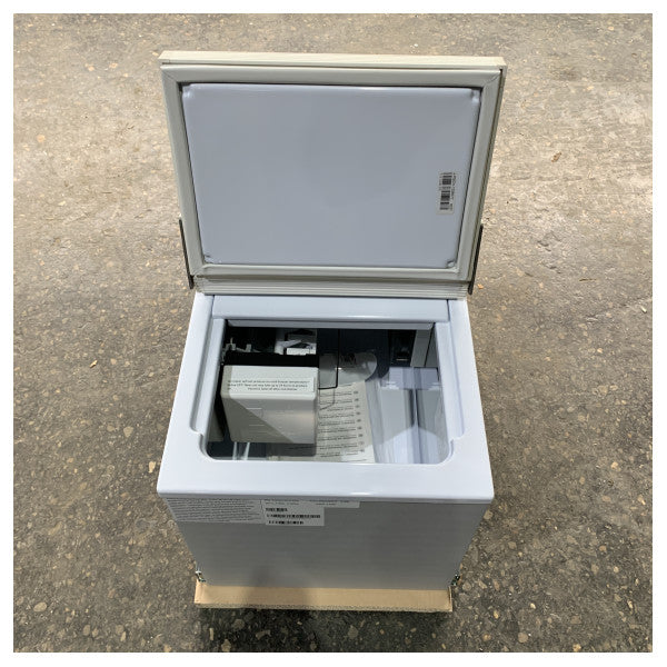 Isotherm BI29 Marine -jääpalakone - valkoinen ovi - 115V/60Hz AC - IMWHITEBI29 
