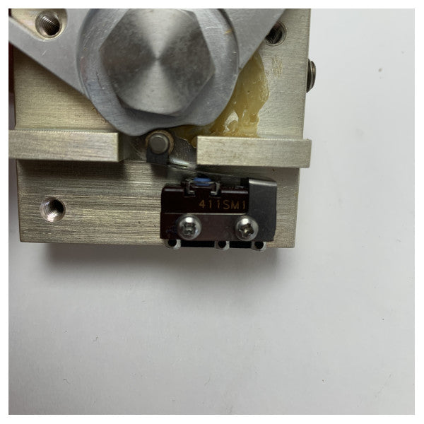 KVH V3 Azimut Ograničivač Kuta Set Paketa (FRU) [S72-0468] 