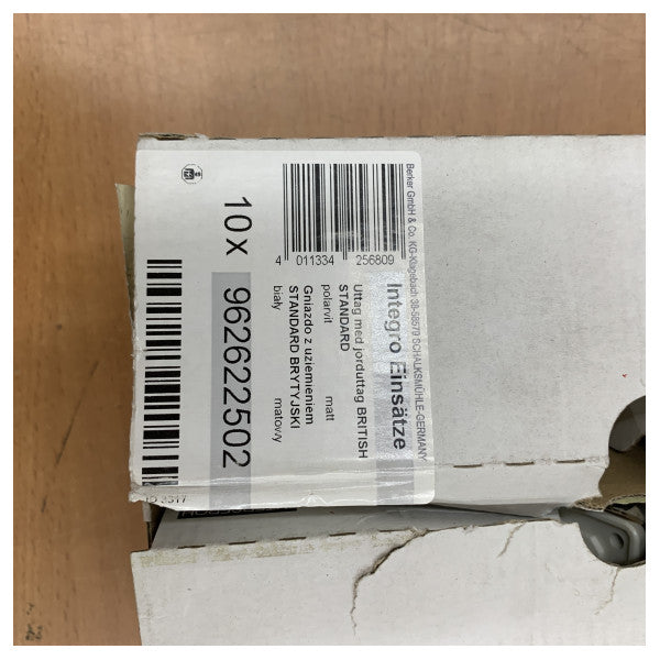 Berker Integro British Standard stikkontakt type G 962622502 