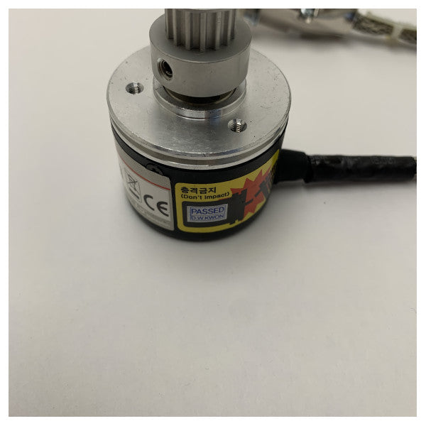 Intellian VSAT CL Rotary Encoder V1-4020 Morski sustav komunikacije putem satelita 