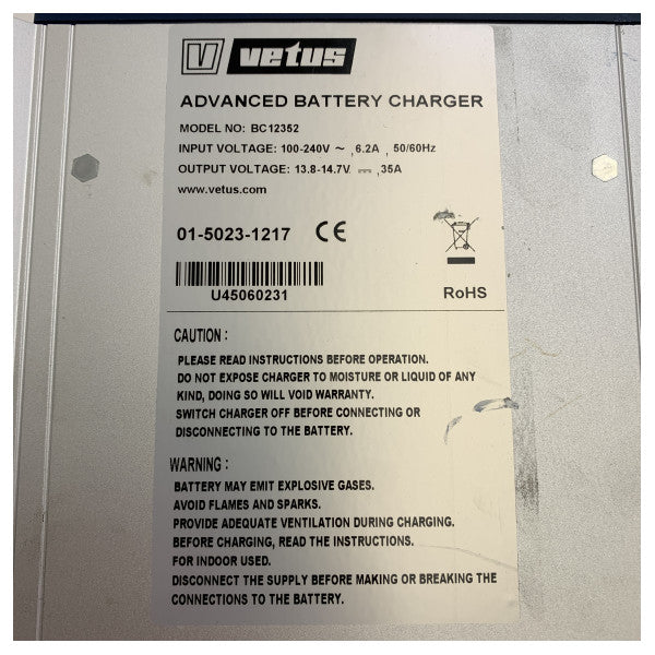 Vetus BC12352 12V - 35A 2-output automatic battery charger 