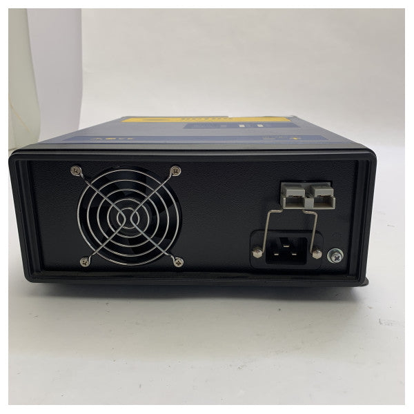 Vetus IV060012 12V 600W 正弦波インバーター 230V 