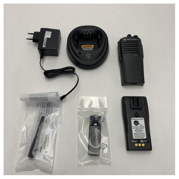 Motorola DP1400 UHF Портативно Радио - Надеждно Морско Комуникационно Устройство 