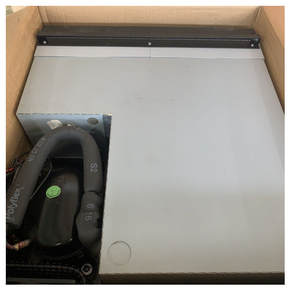 Isotherm Cruise 85 85L frigorífico com compressor 12/24V - CR085NV31A