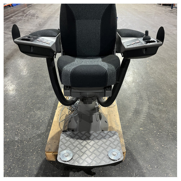 Norsap NS1700 Pilotin istuin säädettävällä istuintuella musta 