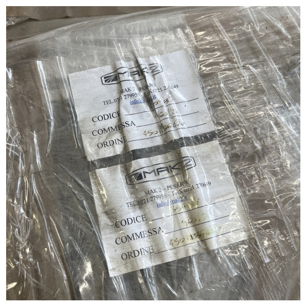 マリングレード MAK パルスTVリフト C6 55インチスクリーン用-耐久性、耐候性に優れたマリンTVマウント