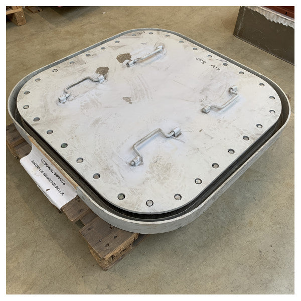 Тежък капак за морски люк 820x820mm Устойчив на корозия метален водонепроницаем панел за достъп за лодки и кораби