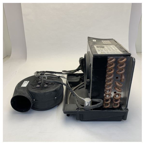 Dometic Condaria AP3 10-швидкісний Fancoil Unit 230V - 6200 BTU - 477AP3V 
