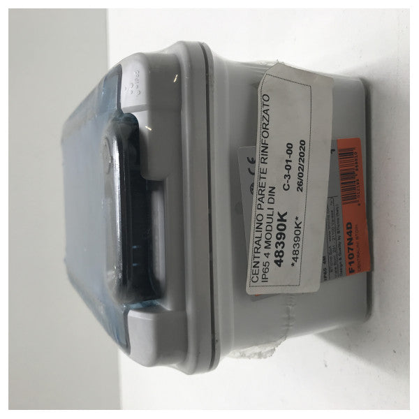 Idroboard seinäkiinnitteinen IP65 vedenpitävä kytkintaulu - F107N4D