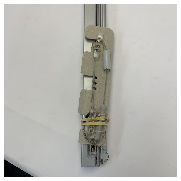 Dometic Rollo Armário Walk-in Kit de Telhado Lateral Esquerdo 750 x 230 mm - VBA-750-230-4-S 