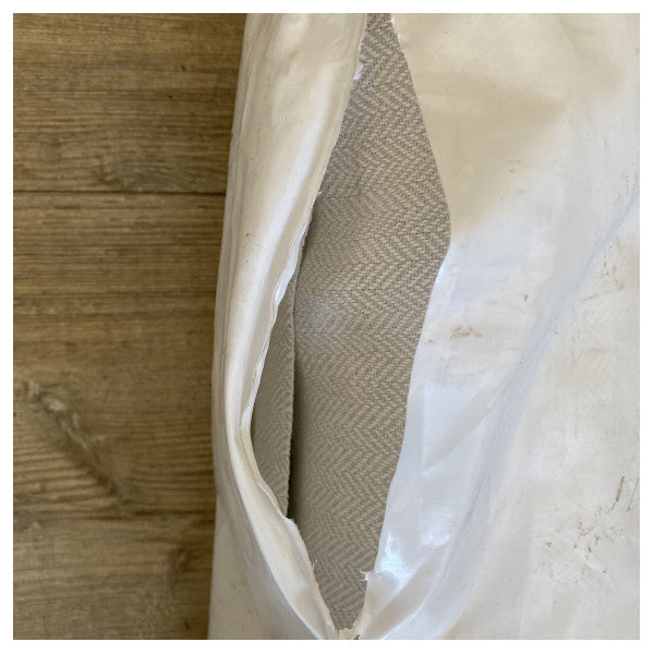 Tissu marin durable de haute qualité avec texture à chevrons résistante à l'eau - idéal pour l'ameublement et la protection des bateaux