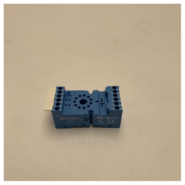 Universele relaissocket en DIN-railadapter voor industriële en maritieme elektrische systemen 