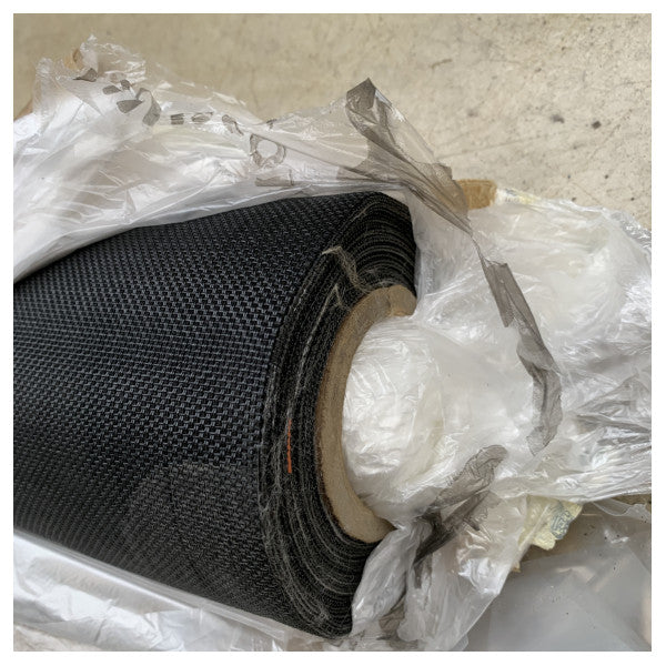 Svart nätmaterial för maritim solskydd och ventilation - 28771 