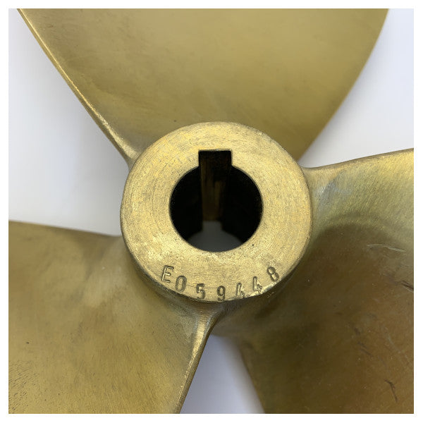 Vetus P3B-18 X 11R Propeller 3-Blatt Messing Rechtsdrehend 30 mm 