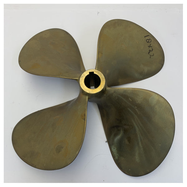 USED Vetus P4E-18X22R Propeller 4-Blade Brass Right Handed 35 mm