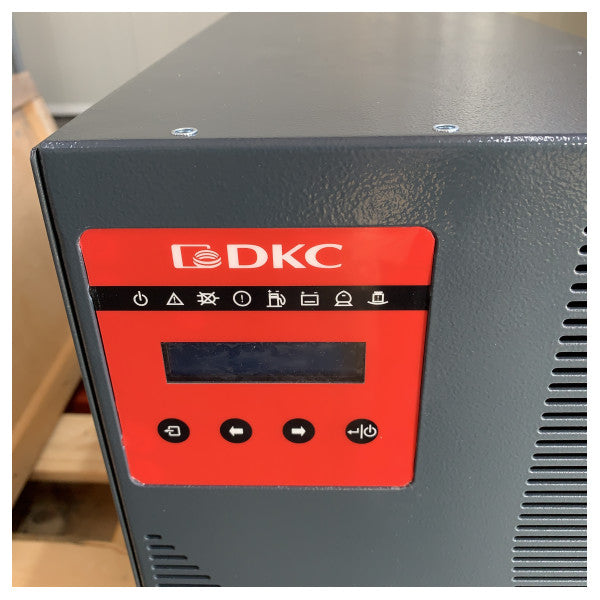 DKC Voltage- ja taajuusmuuntaja, staattinen 7 kVA 120V 60 Hz 