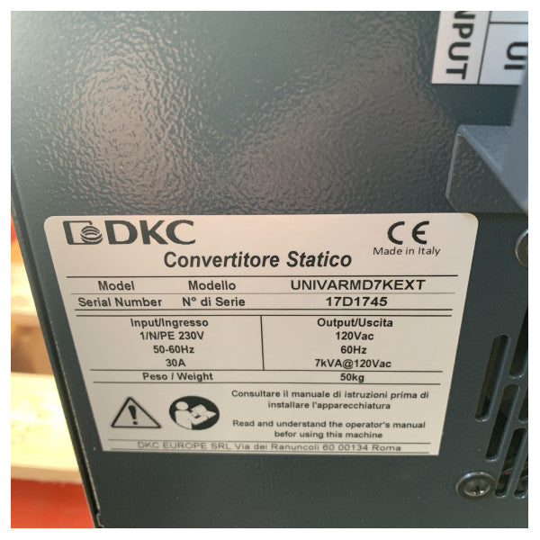 DKC Voltage- ja taajuusmuuntaja, staattinen 7 kVA 120V 60 Hz 