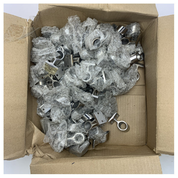 Stanchion stainless steel center fittings 60 deg 80137-01