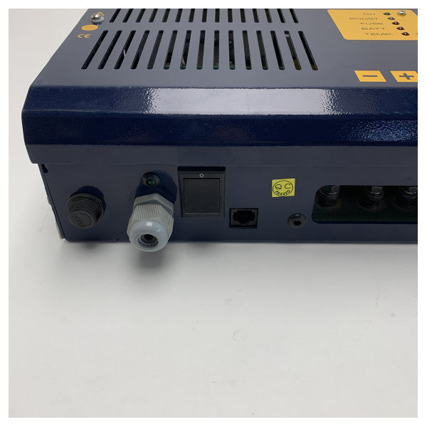 Cargador de baterías Vetus BC12403A 12V | 40A 3-baterías