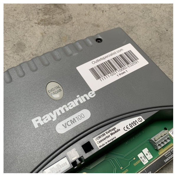 USED Raymarine VCM100 マリン電圧コンバーター モジュール 12-24 v DC ～ 42 v DC 船舶エレクトロニクス用