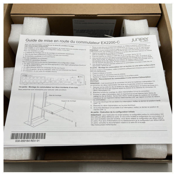 12-портовий гігабітний комутатор Ethernet Juniper - EX2200-C