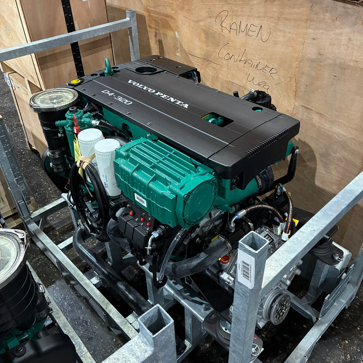 Dual Volvo Penta D4-320 Marine Engine Kit with HS68IV Gearboxes + Gauges