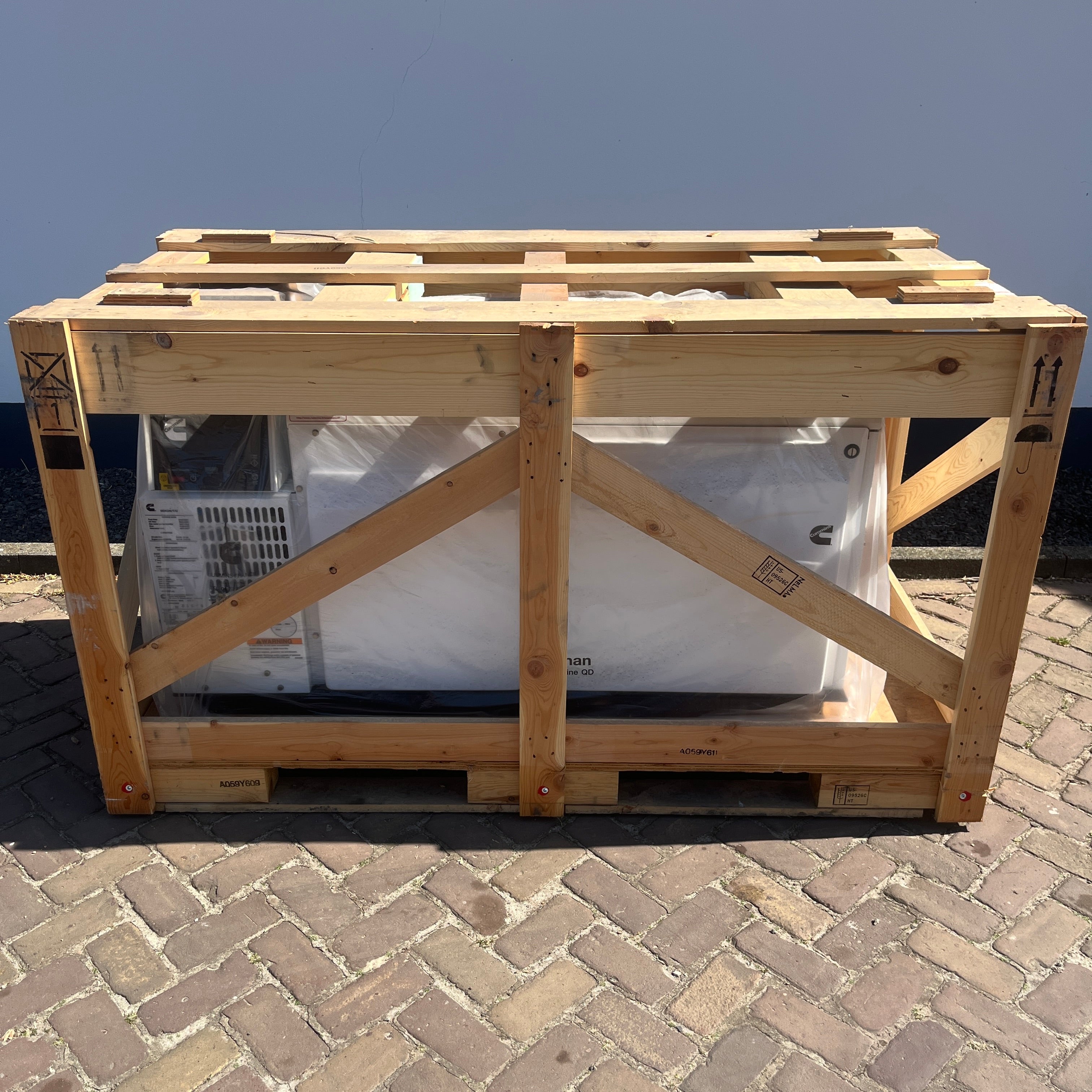 Cummins Onan 22.5 kW morski generator diesla 230V|| 50 HZ - 22.5MDKDT