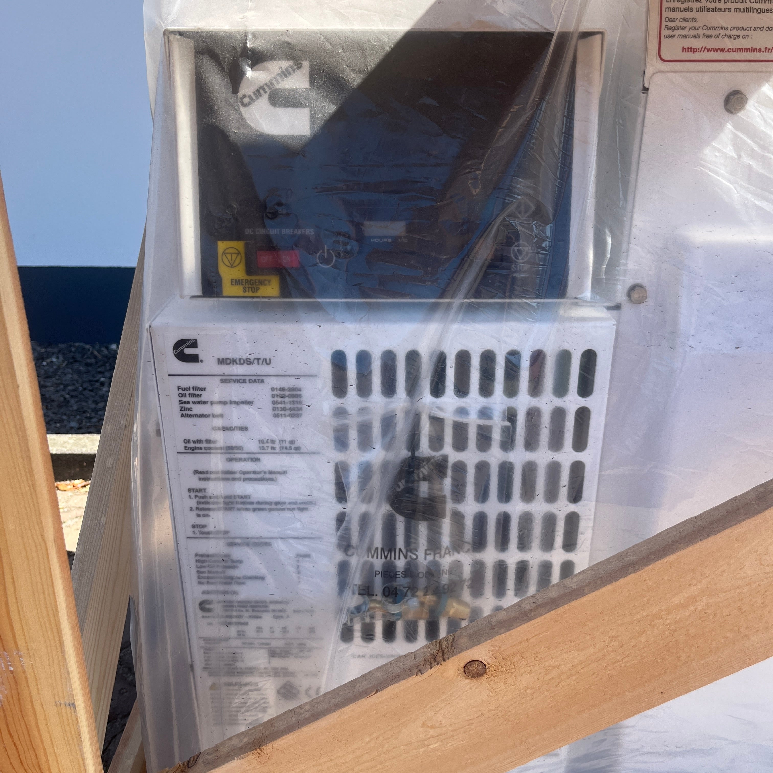 Cummins Onan 22.5 kW morski generator diesla 230V|| 50 HZ - 22.5MDKDT