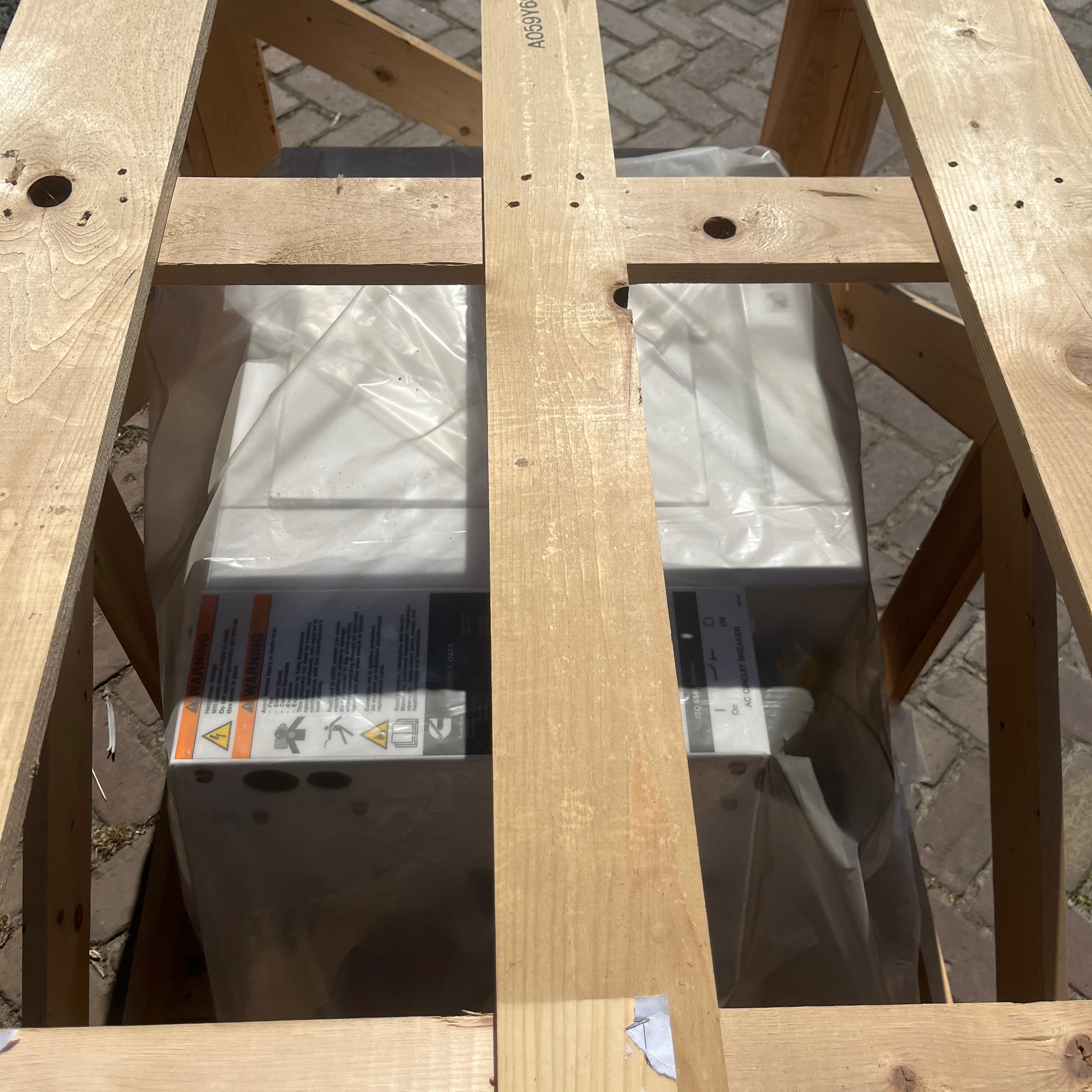 Cummins Onan 5 KW Marine Diesel Generator 110V | 60 Hz - 5MDKBH