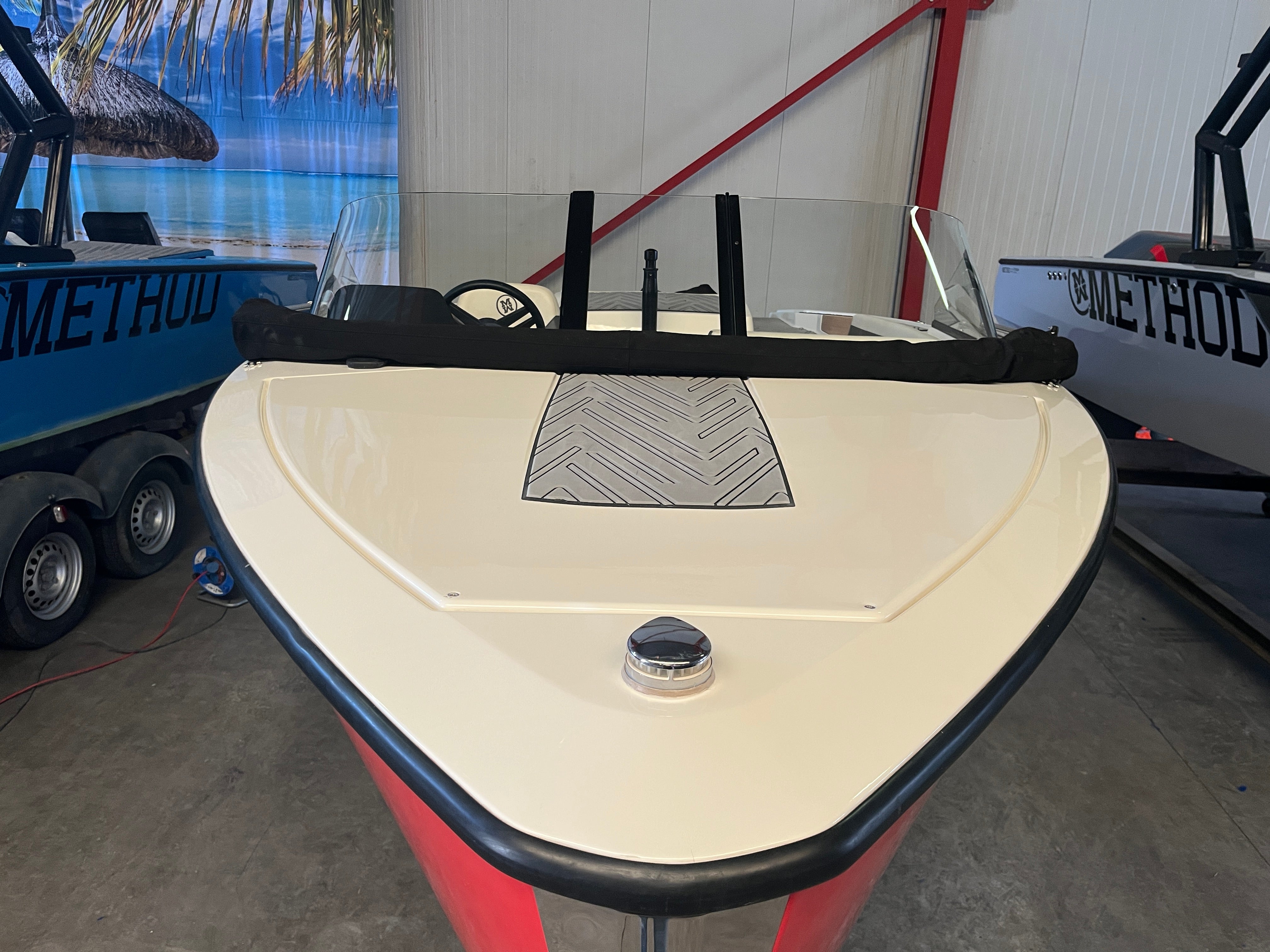 Метод Wake Ski 6.2 уейкборд - лодка за водни ски с 440HP RED