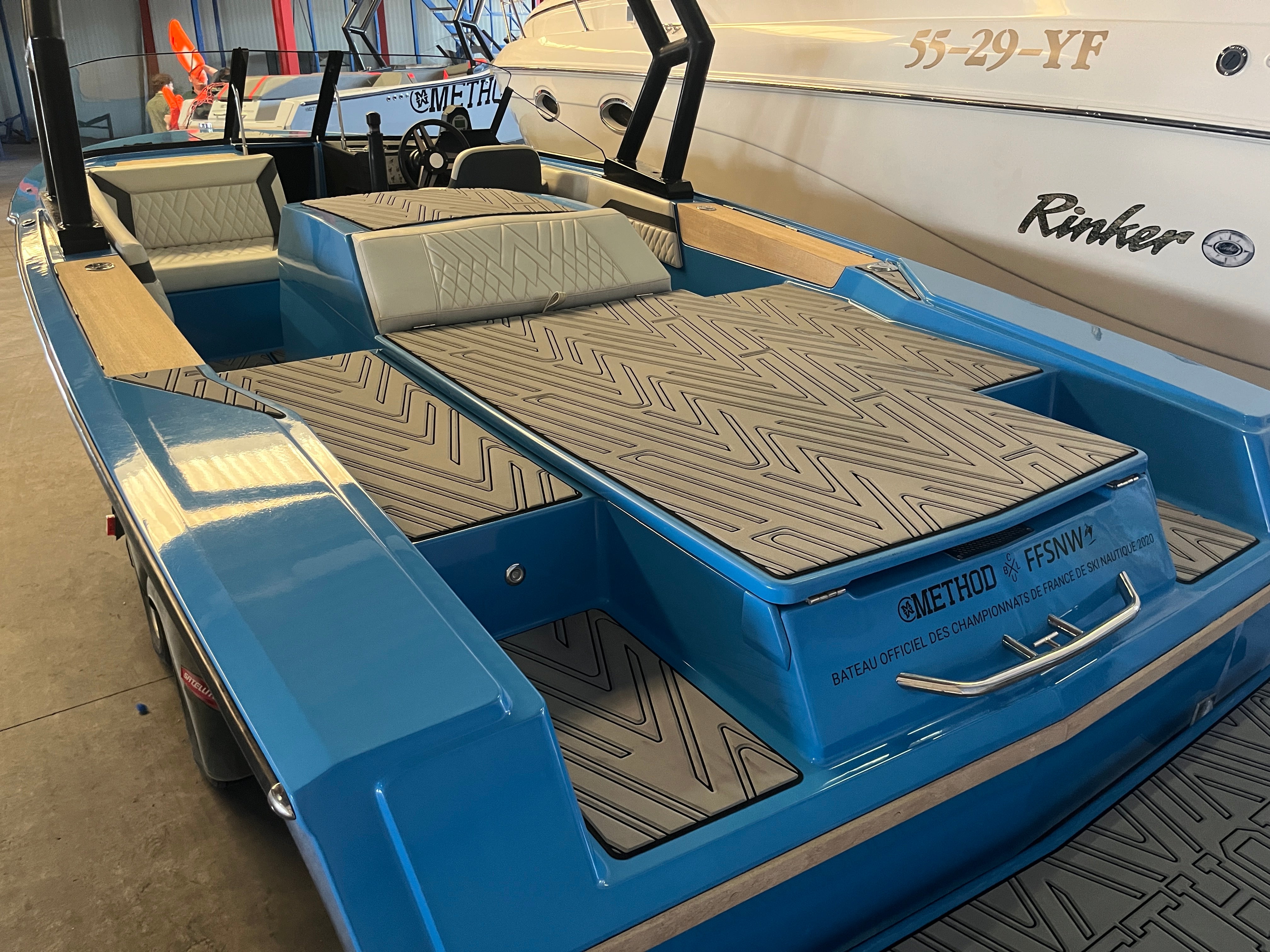 メソッド ウェイク・スキー 6.2 ウェイクボード・水上スキーボート 440HP BLUE 2020