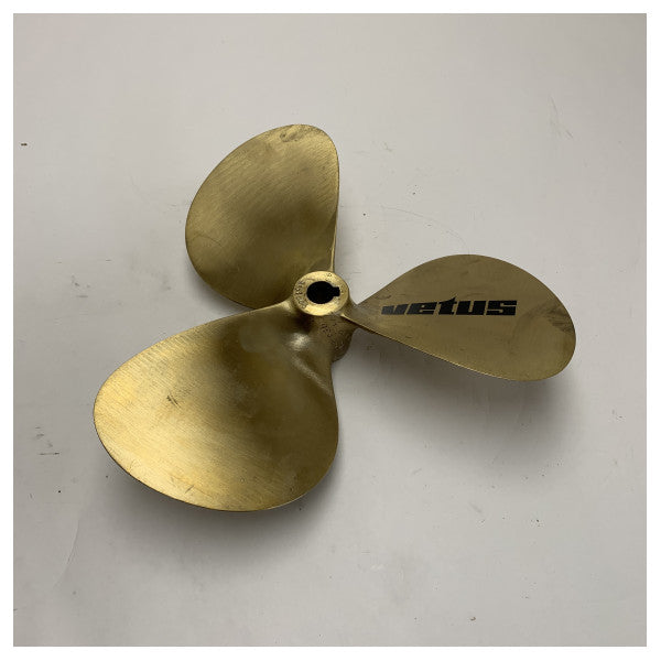 Hélice Vetus P3B13X9L de 3 palas 13 x 9 pulgadas LH 25 mm