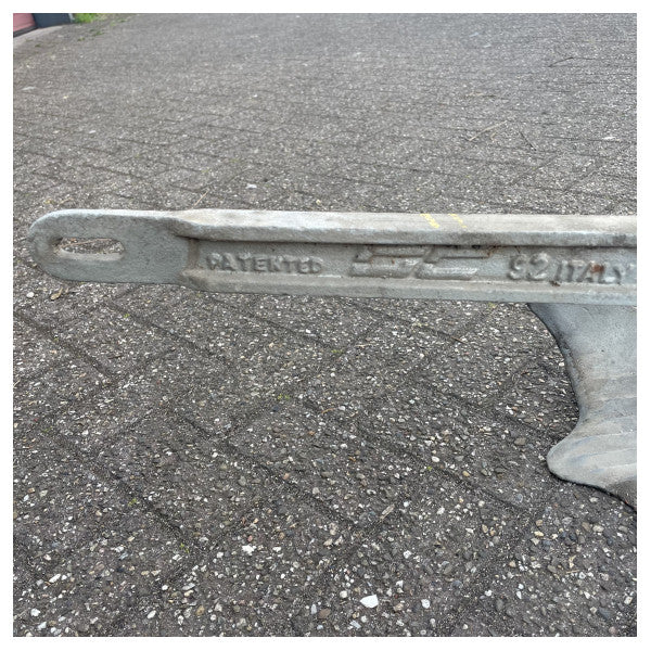 Поцинкована котва с висока устойчивост 11 KG