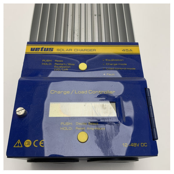 Слънчево зарядно устройство Vetus SL45 45A | блок за управление на товара 12 - 48V