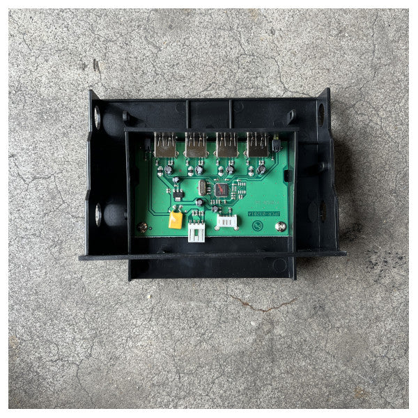 Sweex Internal 4-Port USB 2.0 Hub Black - Durable Marine-Grade USB Expansion for Boats and Maritime Electronics