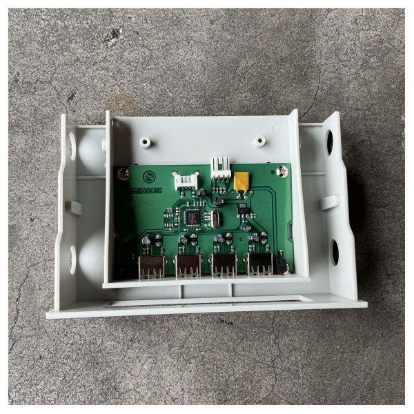 Sweex Internal 4-Port USB 2.0 Hub for Reliable USB Expansion in Marine and Electronic Systems