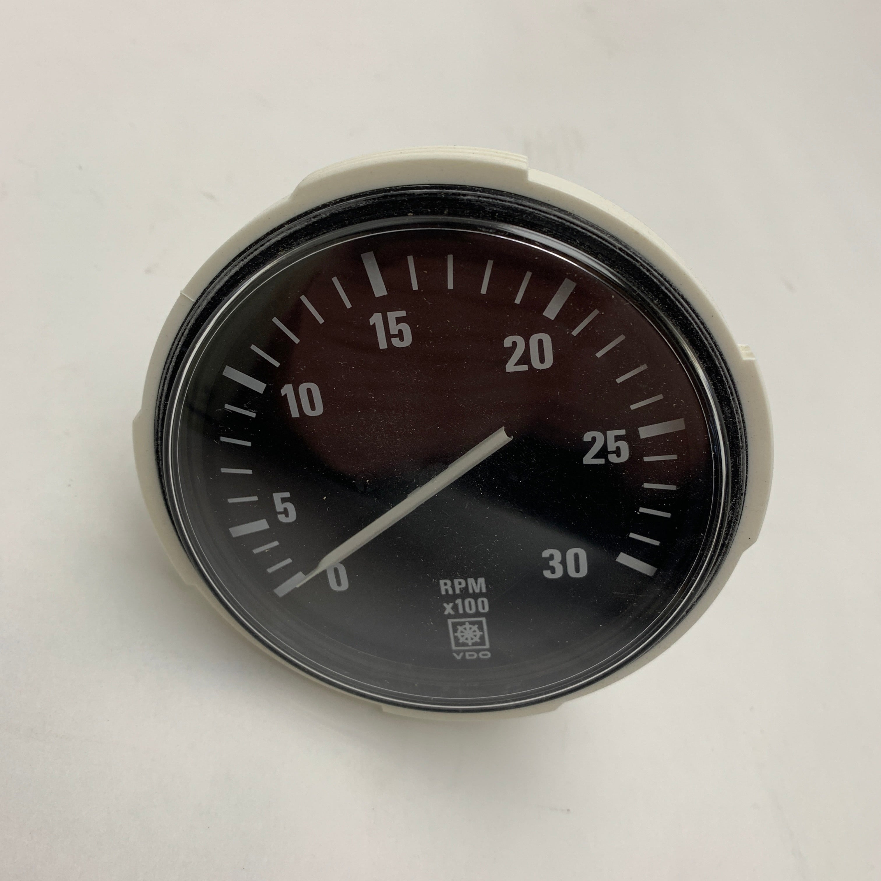 VDO N02040502 kierroslukumittari 3000 RPM