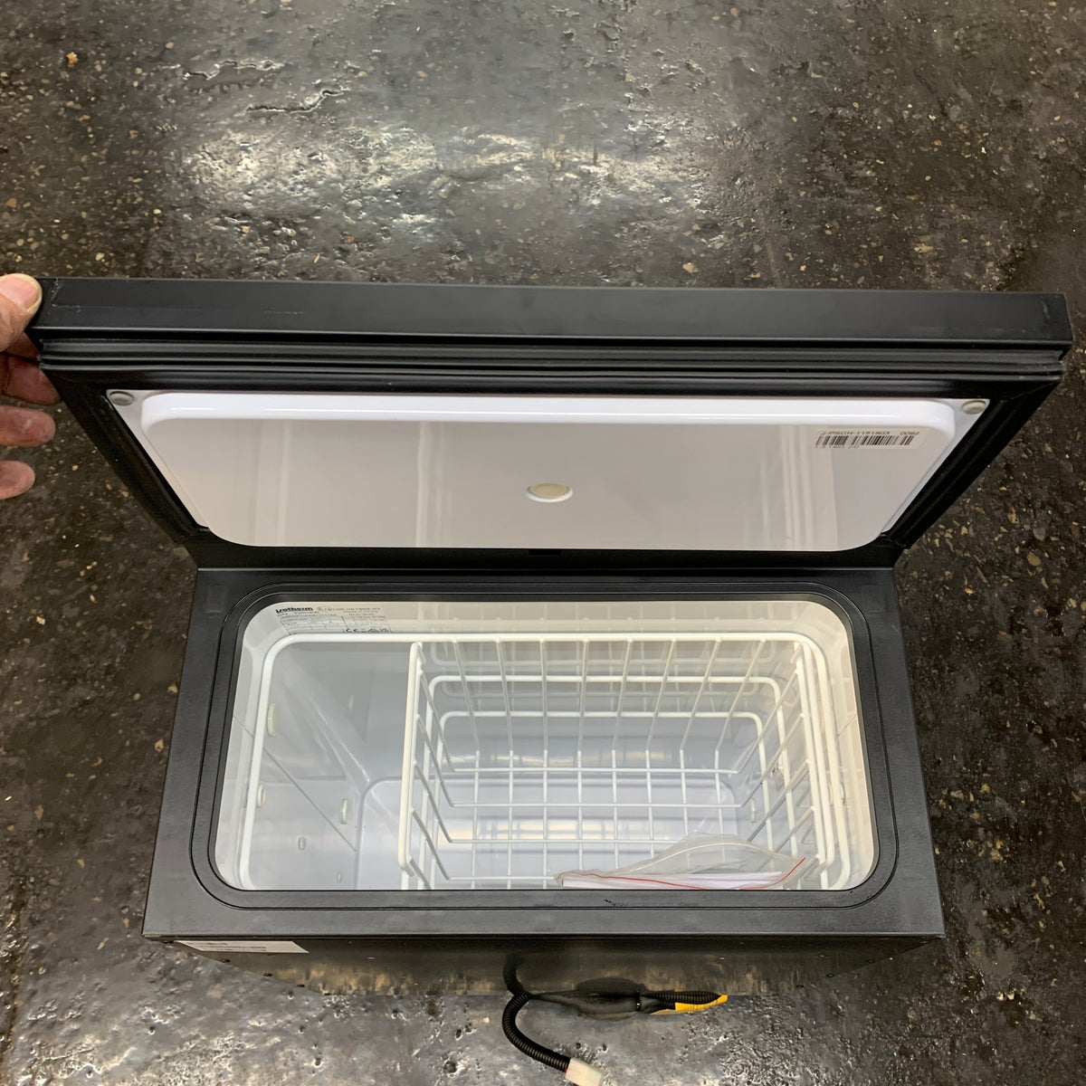 Isotherm BI30 30L indbygget maritimt køleskab 12/24V topbetjent - IRB030TNAAB12 