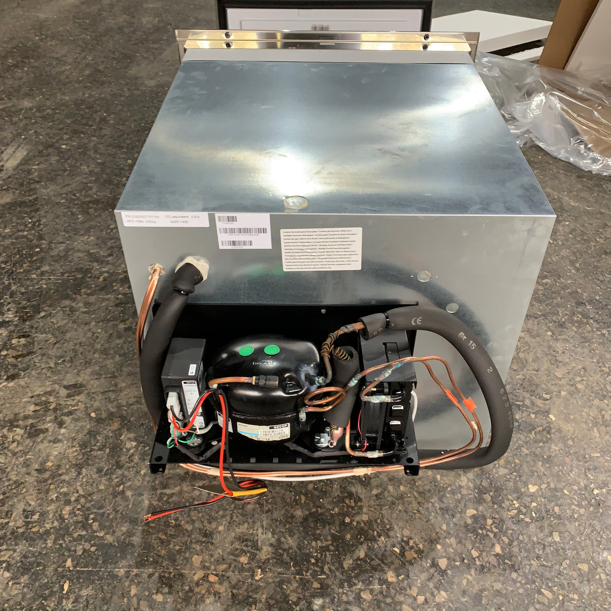 Isotherm DR100 Congelador de gaveta com compressor e refrigeração 100L 12/24V - D100DNEIT13111 