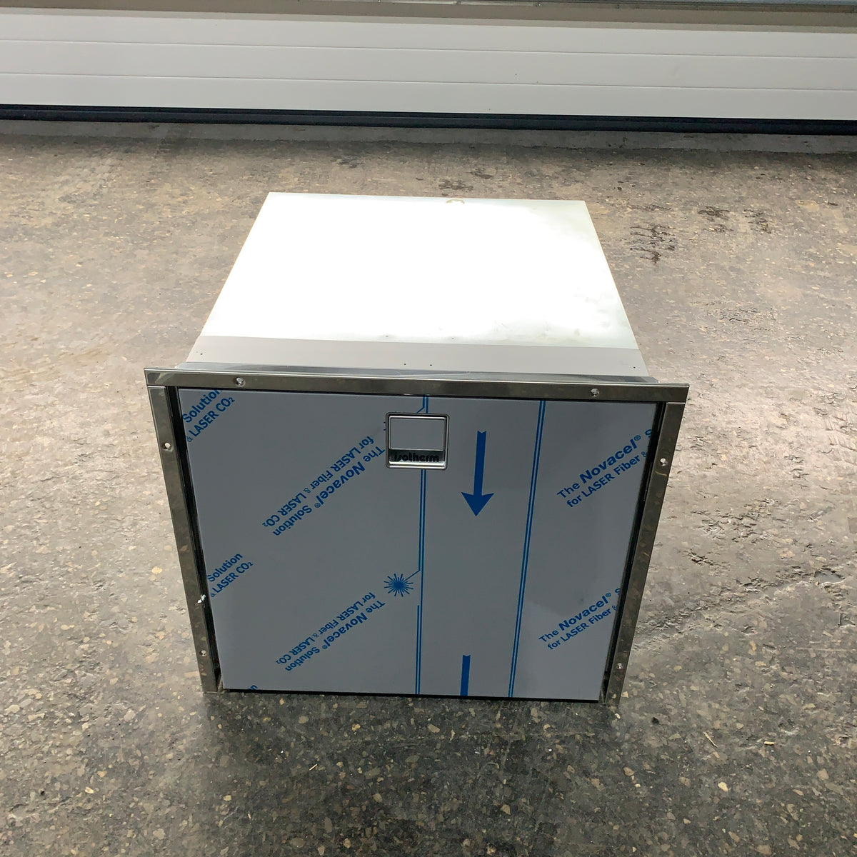 Isotherm DR100 Congelador de gaveta com compressor e refrigeração 100L 12/24V - D100DNEIT13111 
