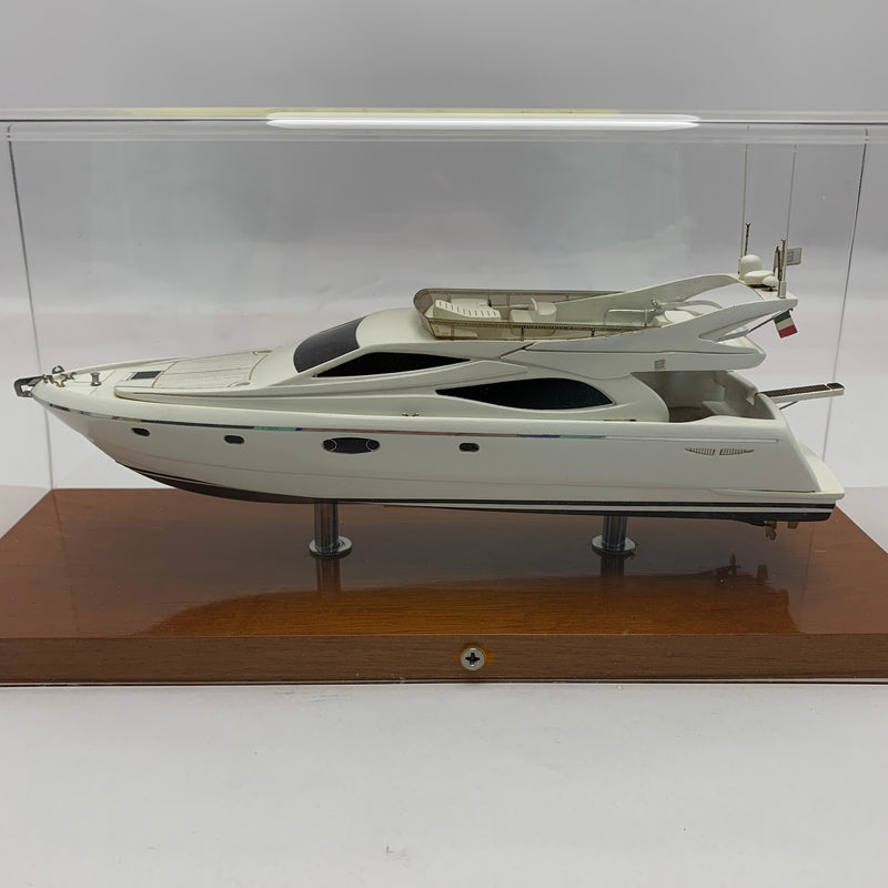 Originale Ferretti F592 1:70 Maßstab Modell in Weiß - 251029